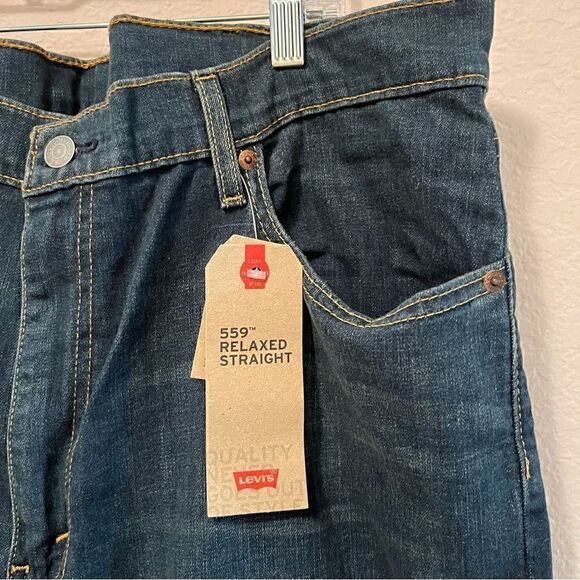NWT. Levi’s Blue Jeans. Brand New with Tags. 559 Relaxed Straight. - Picture 5 of 9